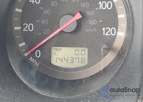 2005 Mitsubishi Outlander Ls from USA, damaged, VIN JA4LX31F55U018016